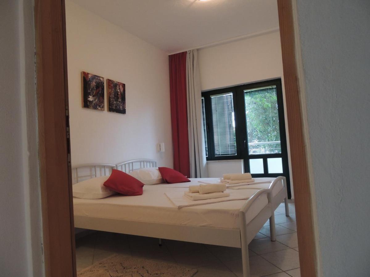 Apartments Suljic - Cash Only Property Stari Grad  Exterior photo